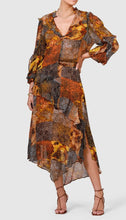 Load image into Gallery viewer, Nostalgic Affair Skirt by Ministry of Style
